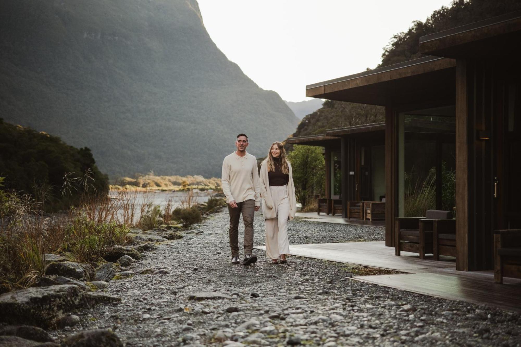 Milford Sound Lodge Exterior photo